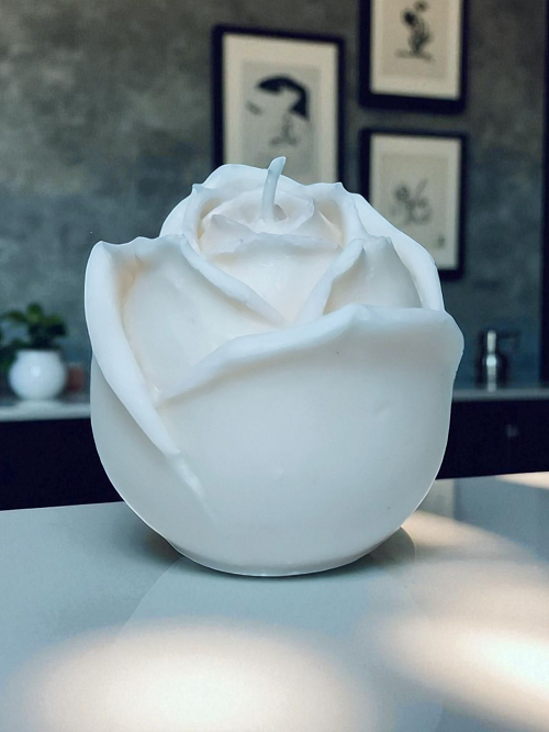 świeca dekoracyjna oyka candle duża róża.png