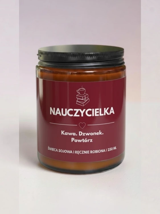 NAUCZYCIELKA- ŚWIECA SOJOWA W SŁOIKU SOJOWA ZAPACHOWA.jpg